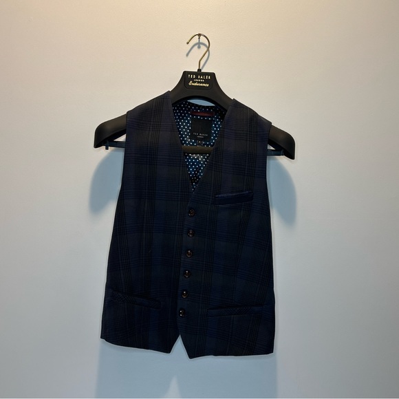 Beautiful Ted Baker 3 pc Suite - 30R pants, Size S (Ted Size 2) - Picture 3 of 12